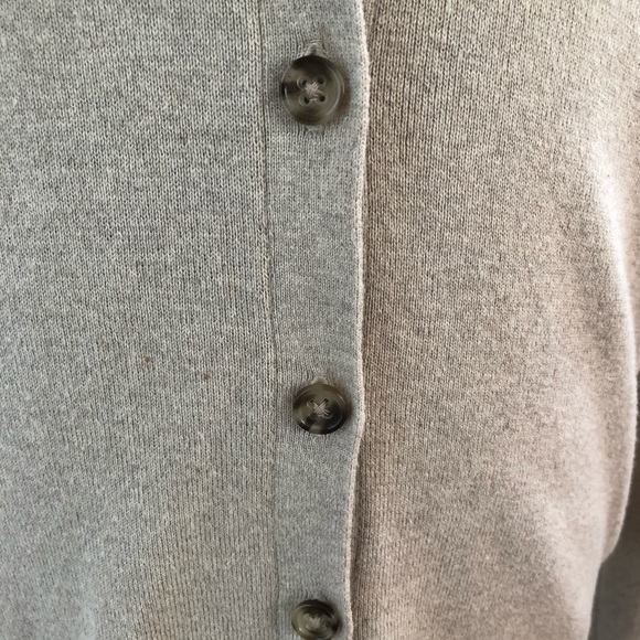 Banana Republic sweater with faux fur collar - Picture 4 of 7